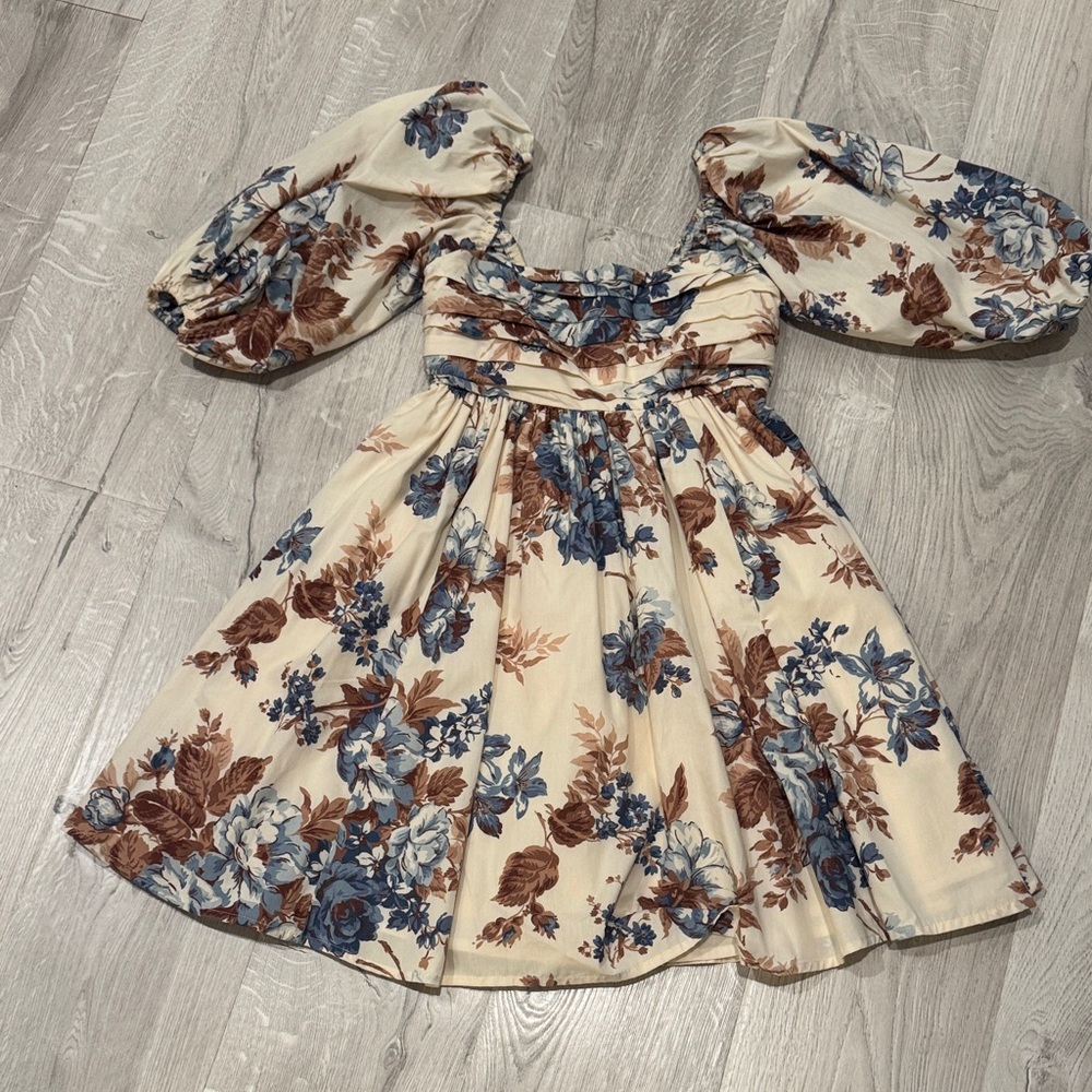 Abercrombie & Fitch Cream Smocked Detail Puff Sleeve Dress